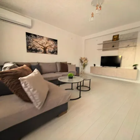 Apartman Hristean