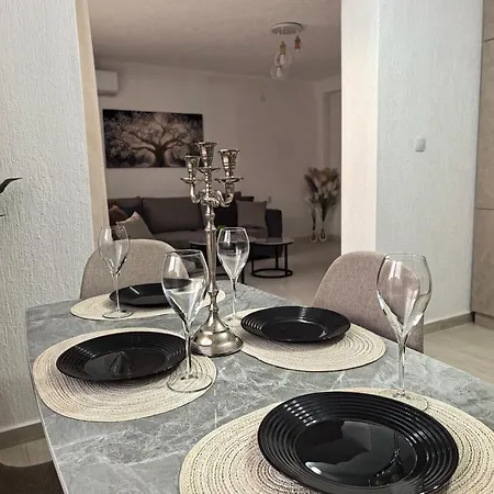 Hristean Apartman Szandanszki